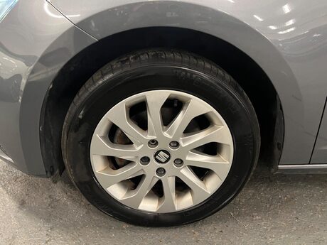 SEAT Leon 1.6 TDI CR SE DSG Euro 5 (s/s) 5dr 23