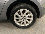 SEAT Leon 1.6 TDI CR SE DSG Euro 5 (s/s) 5dr 22