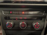 SEAT Leon 1.6 TDI CR SE DSG Euro 5 (s/s) 5dr 17
