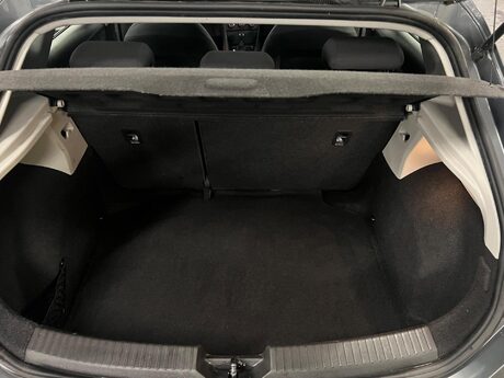 SEAT Leon 1.6 TDI CR SE DSG Euro 5 (s/s) 5dr 30