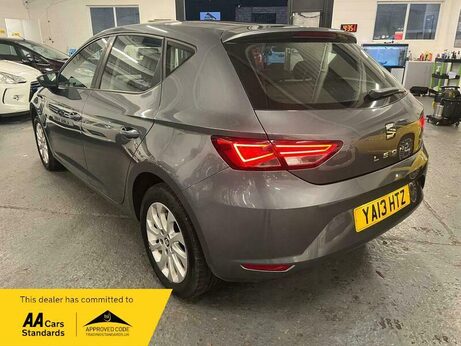 SEAT Leon 1.6 TDI CR SE DSG Euro 5 (s/s) 5dr 3