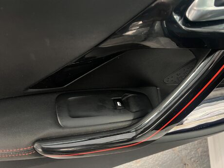 Peugeot 208 1.2 PureTech Roland Garros Euro 6 (s/s) 5dr 11