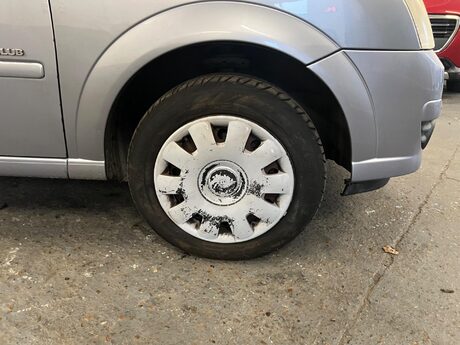 Vauxhall Meriva 1.6i 16v Club Easytronic 5dr 20