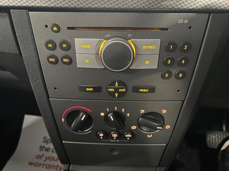 Vauxhall Meriva 1.6i 16v Club Easytronic 5dr 17