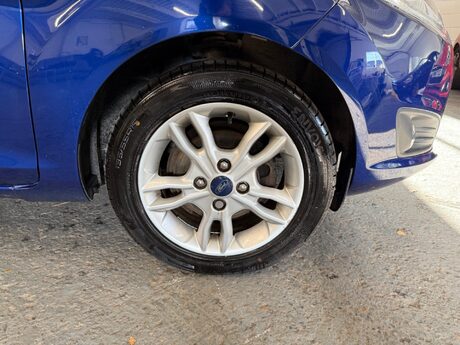 Ford Fiesta 1.0T EcoBoost Zetec Euro 6 (s/s) 3dr 17