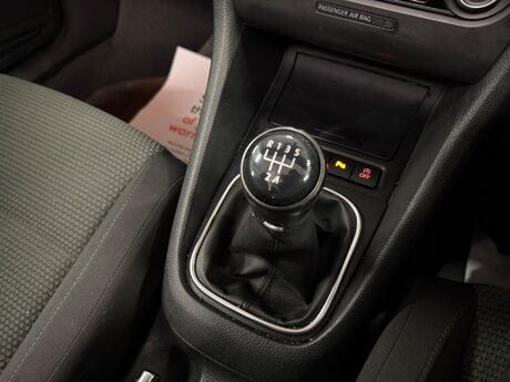 Volkswagen Golf 1.6 TDI BlueMotion Tech SE Cabriolet Euro 5 (s/s) 2dr 15