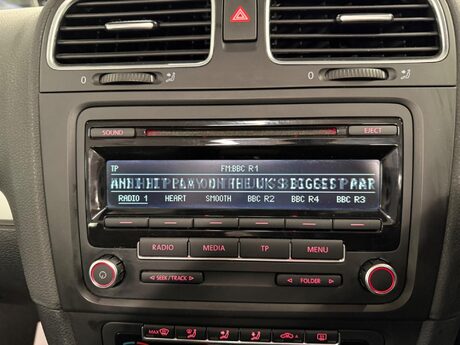 Volkswagen Golf 1.6 TDI BlueMotion Tech SE Cabriolet Euro 5 (s/s) 2dr 27