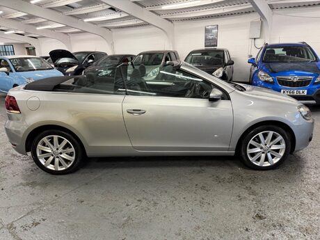 Volkswagen Golf 1.6 TDI BlueMotion Tech SE Cabriolet Euro 5 (s/s) 2dr 11