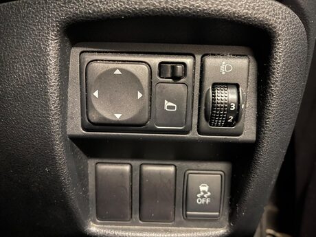 Nissan Juke 1.6 Acenta CVT Euro 5 5dr 17