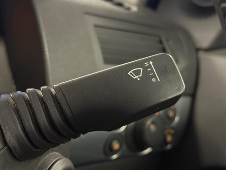 Vauxhall Astra 1.8i 16v Design 5dr 16