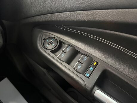 Ford C-Max 1.0T EcoBoost Titanium X Euro 6 (s/s) 5dr (Nav) 20