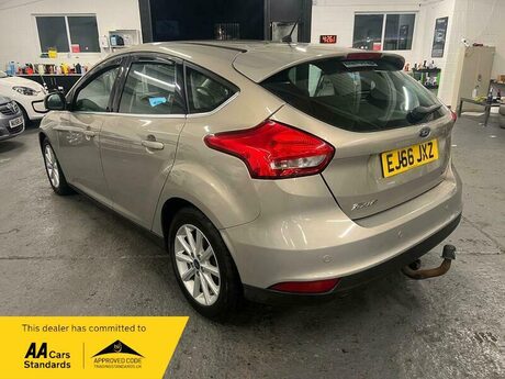 Ford Focus 1.0T EcoBoost Titanium Euro 6 (s/s) 5dr 4