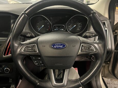 Ford Focus 1.0T EcoBoost Titanium Euro 6 (s/s) 5dr 33
