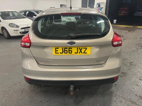Ford Focus 1.0T EcoBoost Titanium Euro 6 (s/s) 5dr 6
