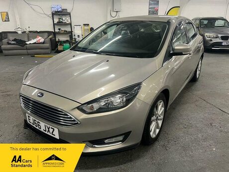 Ford Focus 1.0T EcoBoost Titanium Euro 6 (s/s) 5dr 3