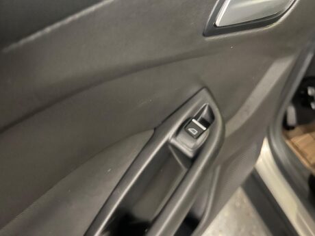 Ford Focus 1.0T EcoBoost Titanium Euro 6 (s/s) 5dr 20
