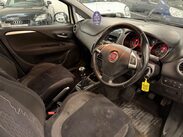 Fiat Punto 1.2 Easy Manual Euro 5 5dr 9