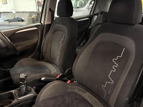 Fiat Punto 1.2 Easy Manual Euro 5 5dr 13