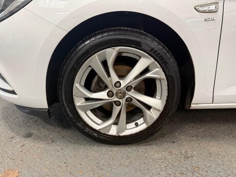 Vauxhall Astra 1.4i Turbo SRi Sports Tourer Euro 6 5dr 16