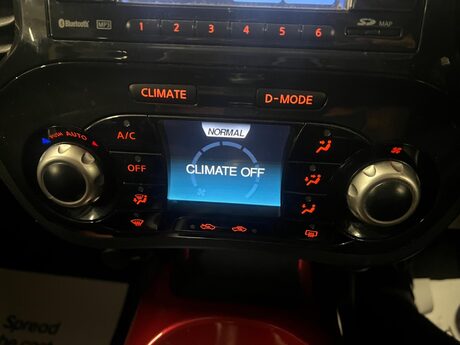 Nissan Juke 1.6 Acenta Premium Euro 5 (s/s) 5dr 26