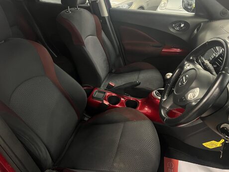 Nissan Juke 1.6 Acenta Premium Euro 5 (s/s) 5dr 12