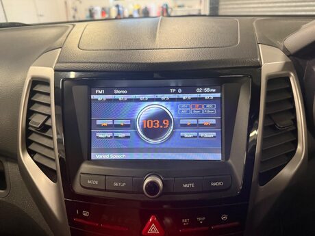 SsangYong Tivoli 1.6 e-XDi EX Euro 6 5dr 23