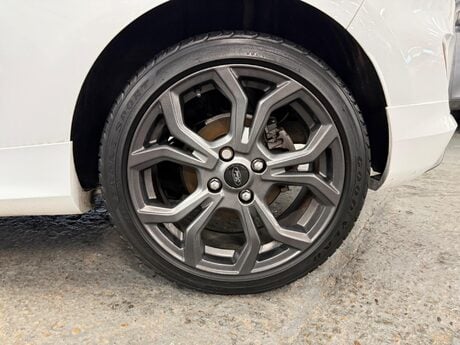 Ford Fiesta 1.0T EcoBoost ST-Line Euro 6 (s/s) 3dr 23
