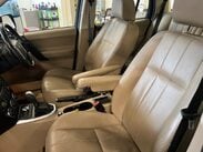 Land Rover Freelander 2 2.2 SD4 HSE CommandShift 4WD Euro 5 5dr 37