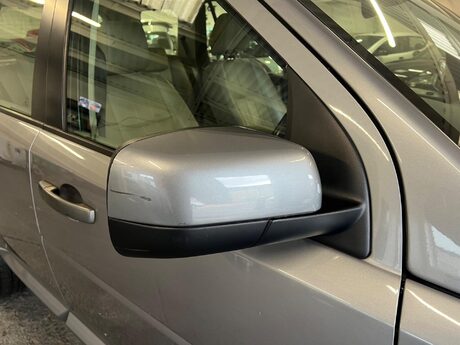 Land Rover Freelander 2 2.2 SD4 HSE CommandShift 4WD Euro 5 5dr 32