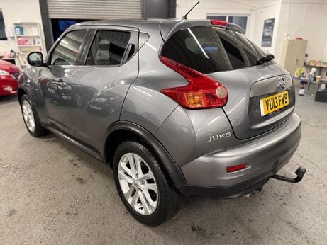 Nissan Juke 1.6 Acenta Premium Euro 5 (s/s) 5dr 3