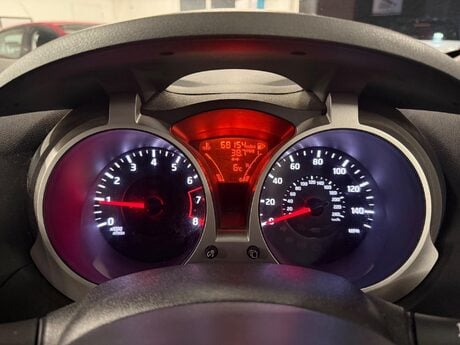 Nissan Juke 1.6 Acenta Premium Euro 5 (s/s) 5dr 32