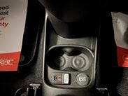 Fiat 500 0.9 TwinAir S Dualogic Euro 5 (s/s) 3dr 10