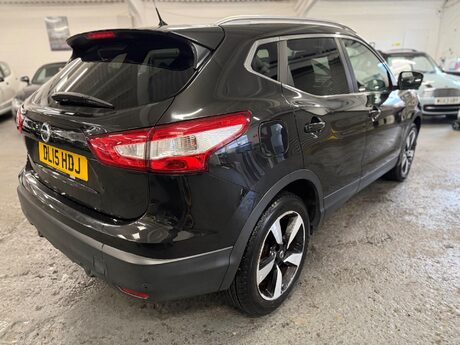 Nissan Qashqai 1.2 DIG-T n-tec+ XTRON 2WD Euro 6 (s/s) 5dr 8