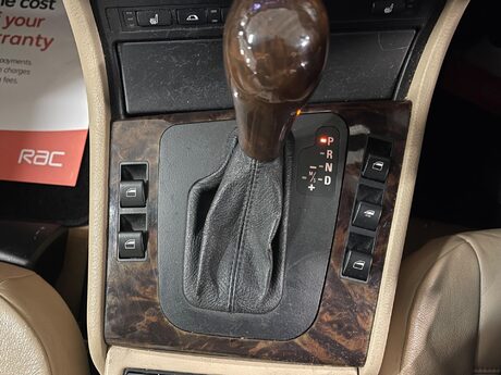 BMW 3 Series 2.2 320Ci 320 Auto 2dr 11