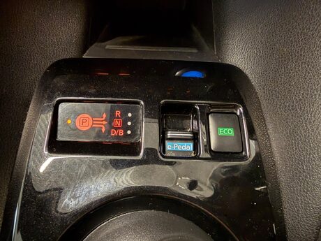 Nissan LEAF 40kWh N-Connecta Auto 5dr 20