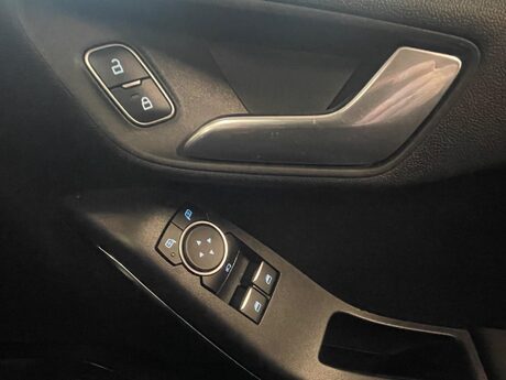 Ford Fiesta 1.0T EcoBoost Titanium Euro 6 (s/s) 5dr 34