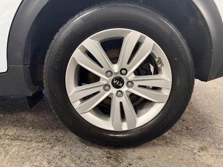 Kia Sportage 1.6 GDi 2 Euro 6 (s/s) 5dr 27