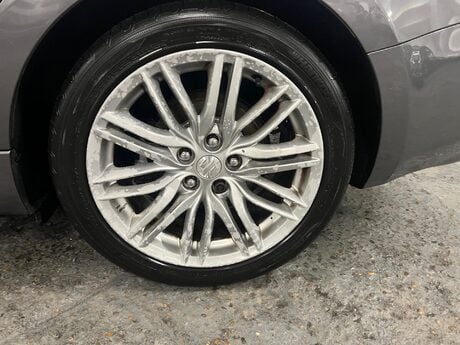 Suzuki Kizashi 2.4 16V Sport CVT 4WD Euro 5 4dr 24