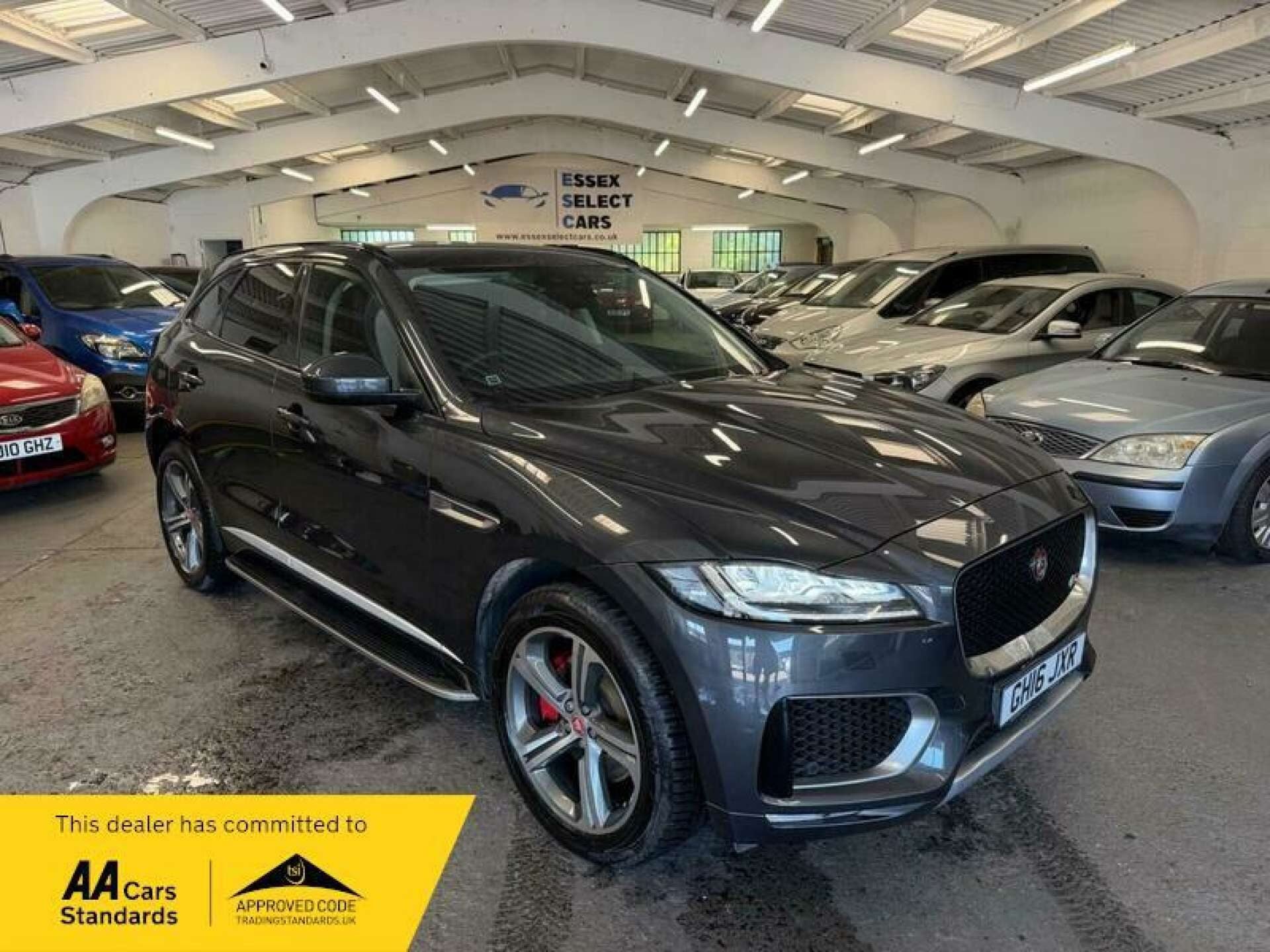 Jaguar F-Pace