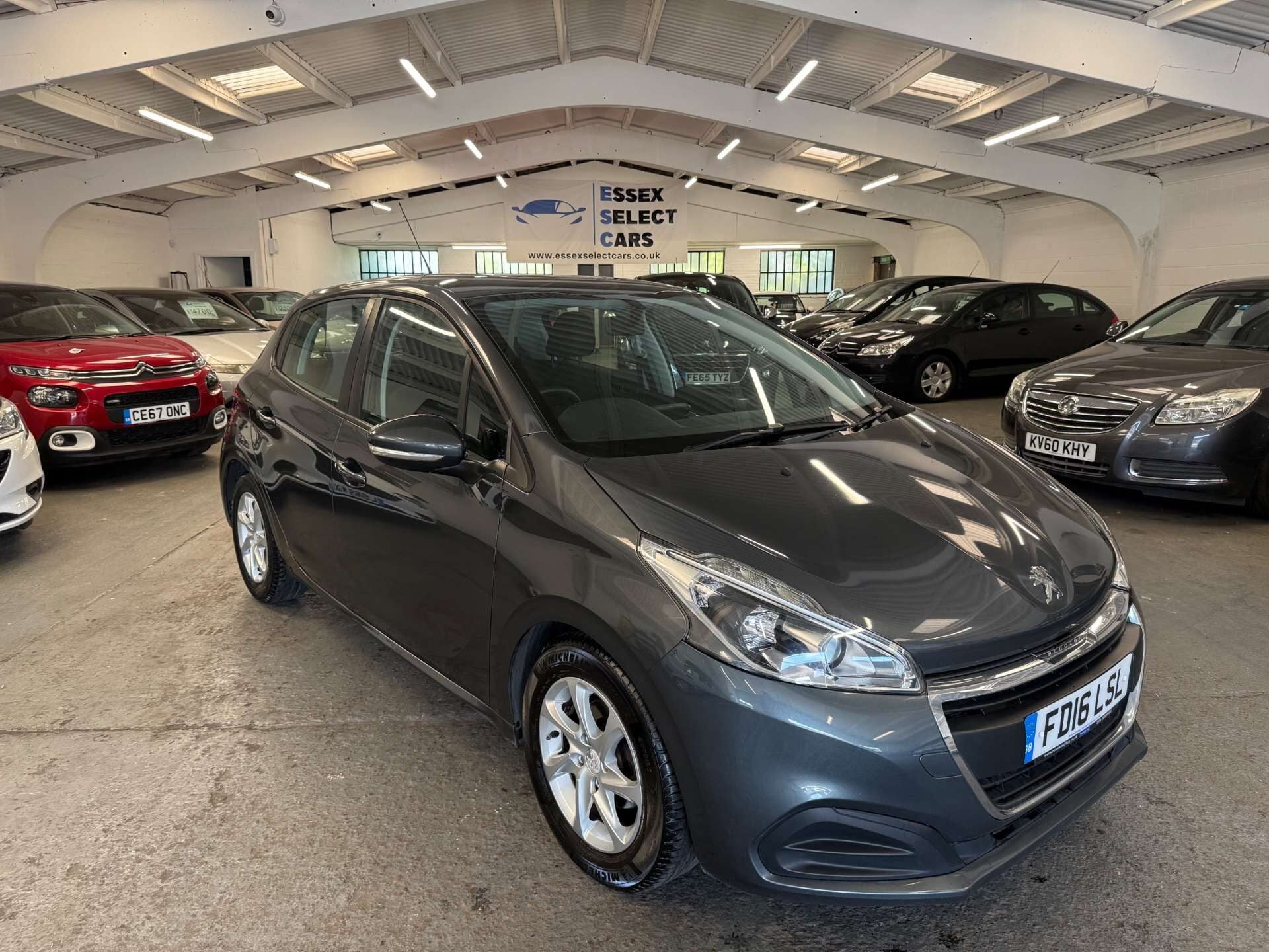 Peugeot 208