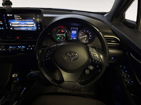 Toyota C-HR 1.8 C-HR-Dynamic HEV CVT 5dr 10