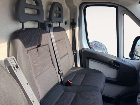 Peugeot Boxer 2.0 Boxer 335 Professional L3H2 Blue HDi 13