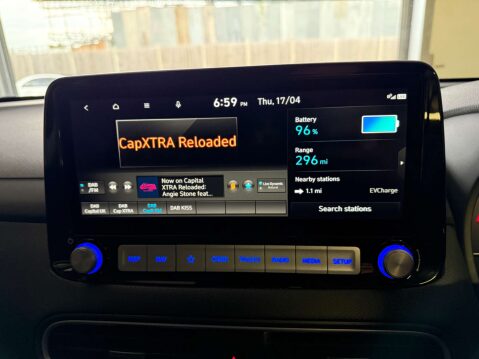 Hyundai KONA Kona Premium SE EV 5dr 21
