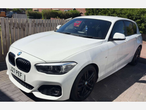 BMW 1 Series 1.5 118i M Sport Shadow Edition Auto 5dr 3