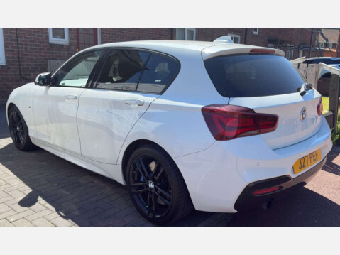 BMW 1 Series 1.5 118i M Sport Shadow Edition Auto 5dr 4