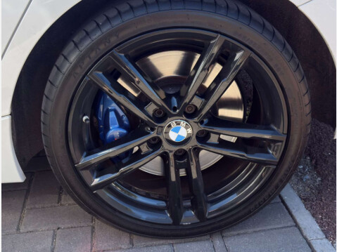 BMW 1 Series 1.5 118i M Sport Shadow Edition Auto 5dr 8