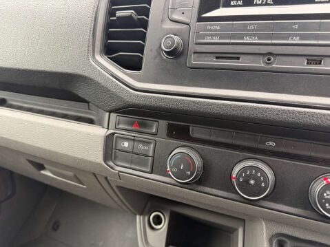 Volkswagen Crafter 2.0 Crafter CR35 Startline TDI 22