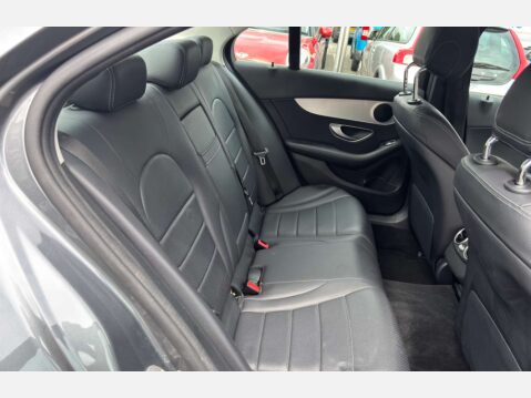 Mercedes-Benz C Class 2.0 C 200 Sport Auto 4dr 6
