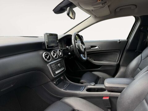 Mercedes-Benz A Class 1.5 A 180 D SE Auto 5dr 15