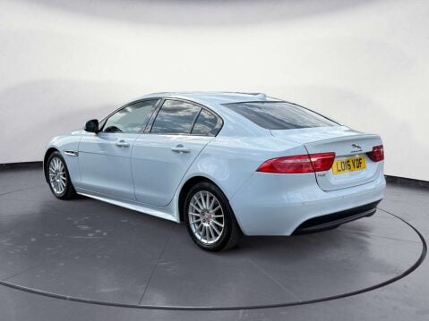 Jaguar XE 2.0 XE R-Sport D Auto 4dr 3